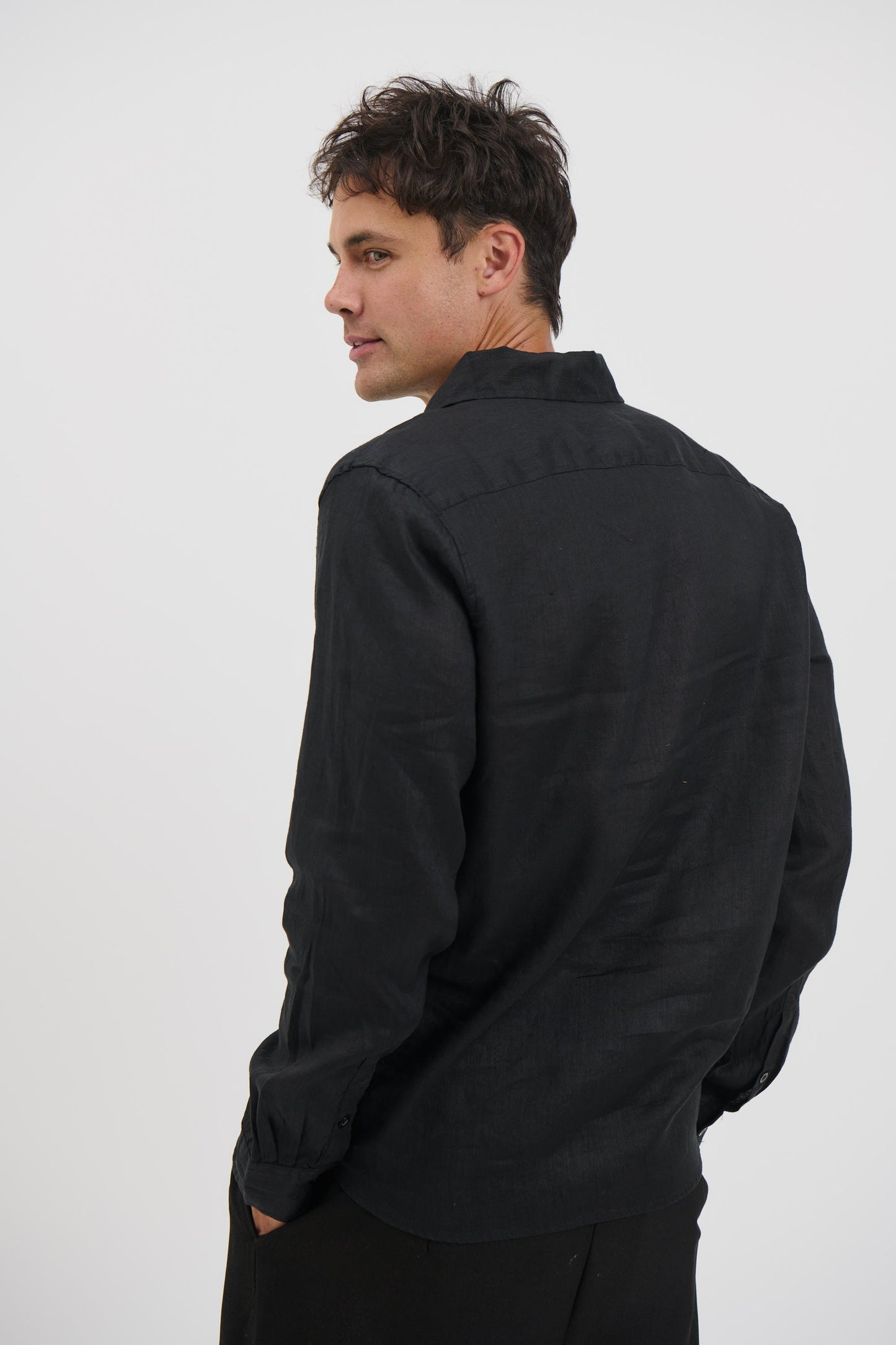 Luca Linen Shirt Black